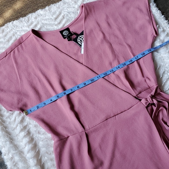 Bobeau Short Sleeve Crepe Wrap Dress Mauve - Picture 5 of 8